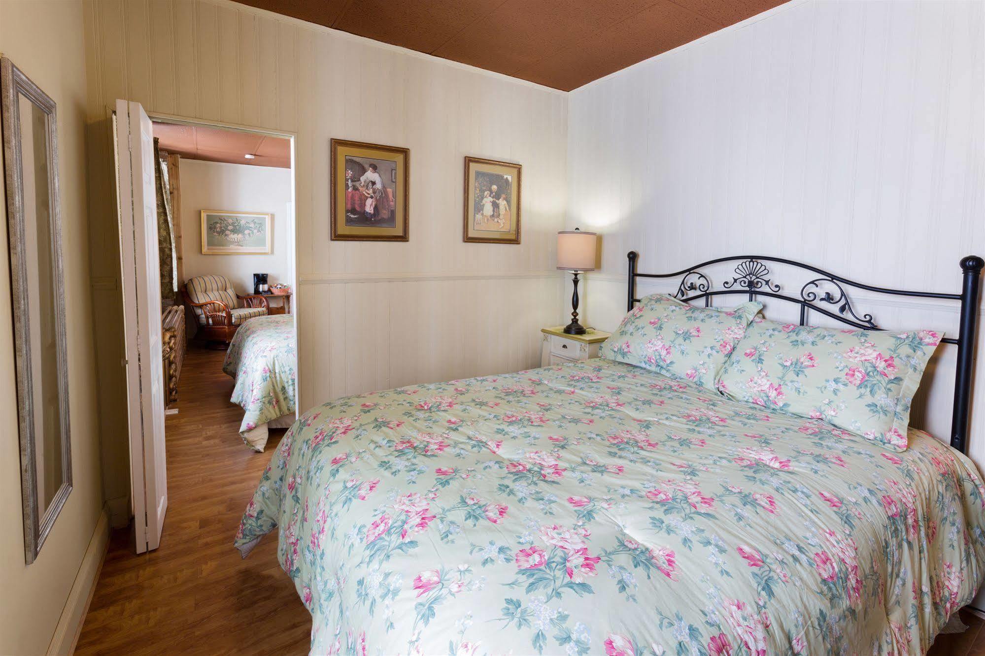 Hotel Manoir Sur Le Cap Québec Zewnętrze zdjęcie